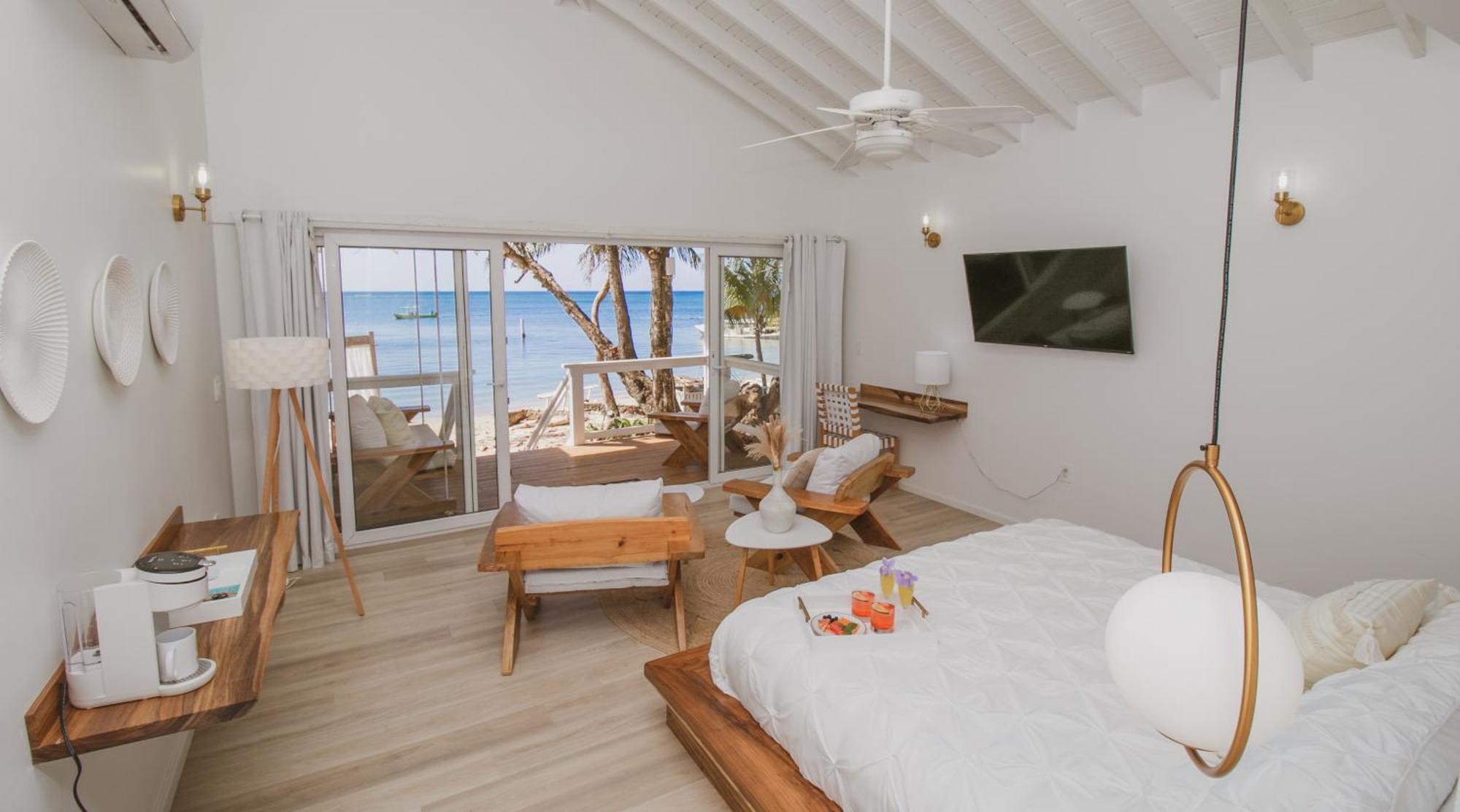 Luna Beach Luxury Boutique Beach Front Resort Jobs Bight Экстерьер фото