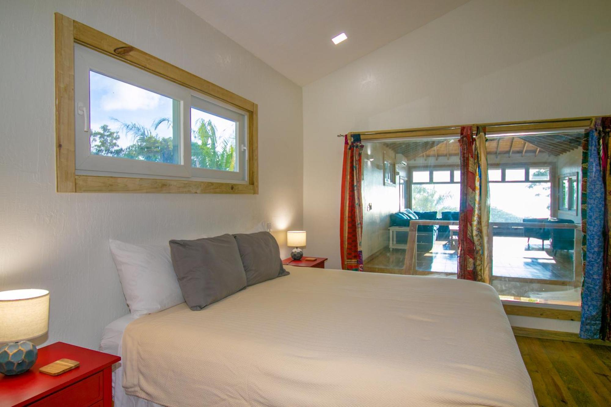 Luna Beach Luxury Boutique Beach Front Resort Jobs Bight Экстерьер фото