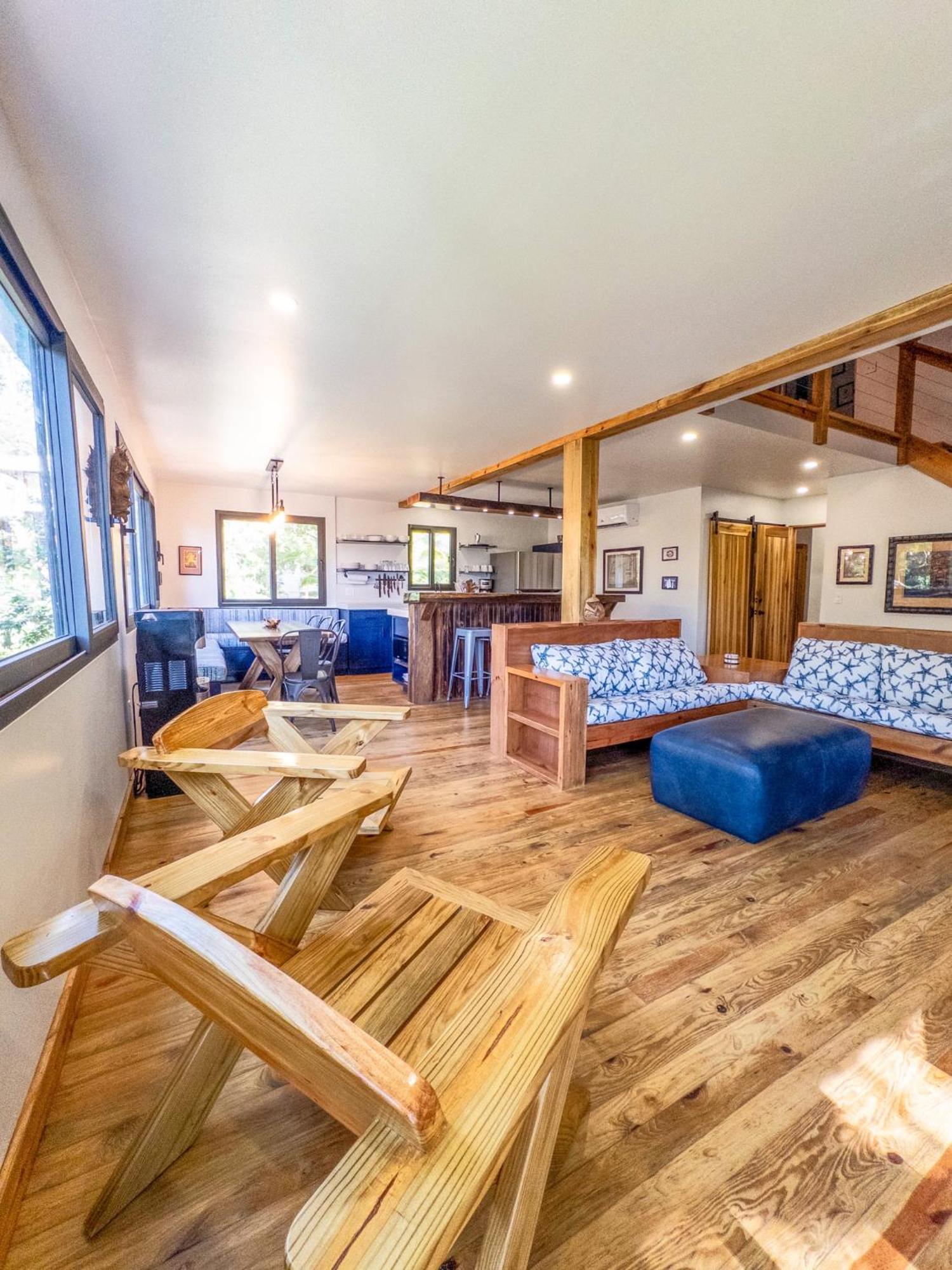Luna Beach Luxury Boutique Beach Front Resort Jobs Bight Экстерьер фото