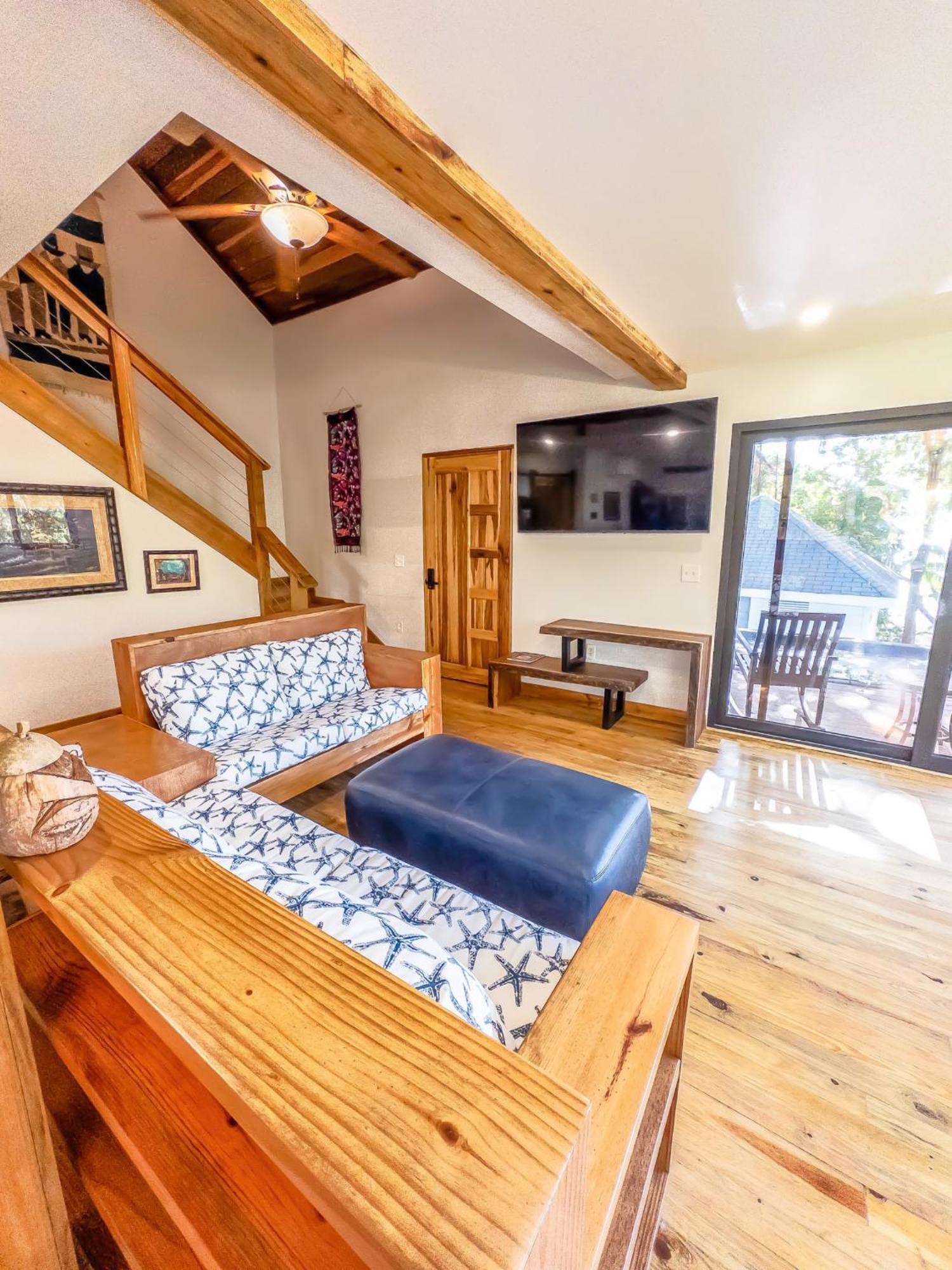 Luna Beach Luxury Boutique Beach Front Resort Jobs Bight Экстерьер фото